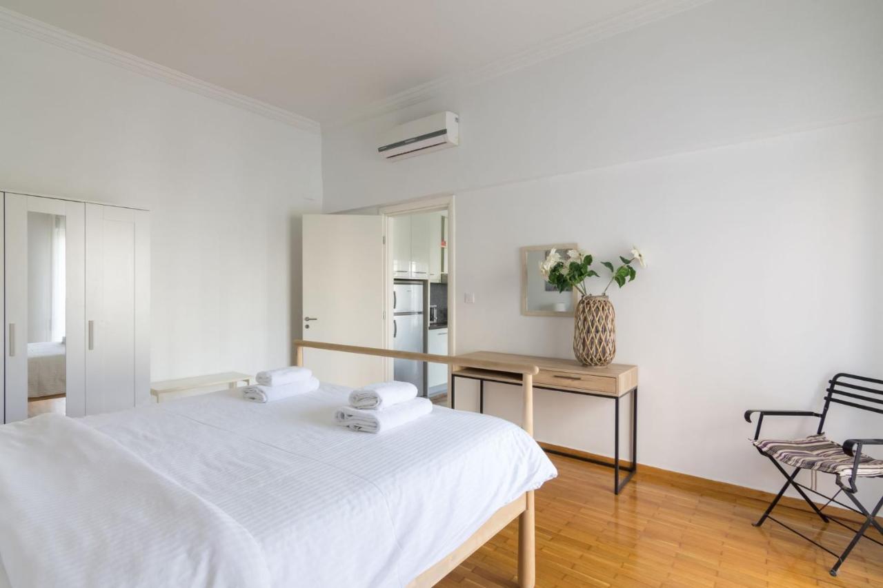 Classic Apartment For 4 People A アテネ エクステリア 写真