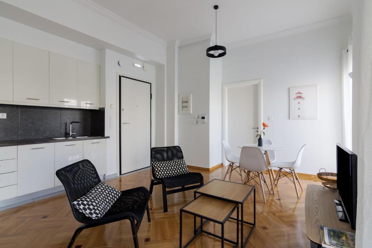 Classic Apartment For 4 People A アテネ エクステリア 写真